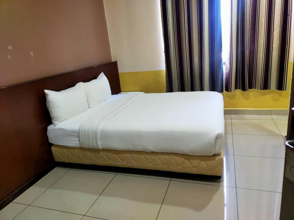 Langkawi Uptown Hotel Куа Екстериор снимка
